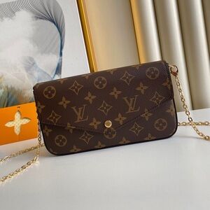Louis Vuitton Pochette Felicie Monogram Fuchsia Lining